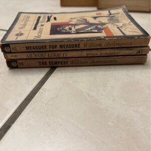 Vintage Shakespeare Book Set - Brown